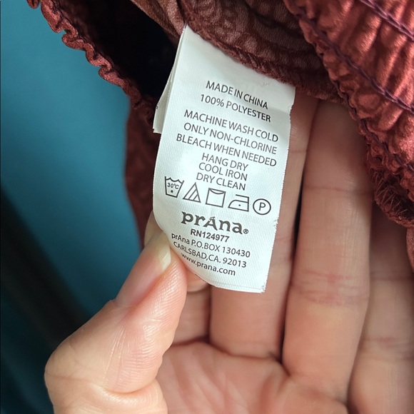 Prana Pants. Size Small. 31” inseam, 13” waist. Excellent Condition. - Picture 4 of 5